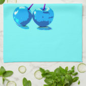 Lebhafte hellblaue Kirschen Geschirrtuch (Gefaltet)