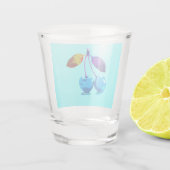 Lebhafte hellblaue Kirschen Schnapsglas (Rückseite)