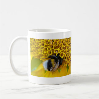 Lebhafte Hummeln: ein schöner Tag Kaffeetasse