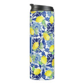 Lebhafte Lemons und blaue Flora | Monogramm Thermosbecher (Nach rechts gedreht)