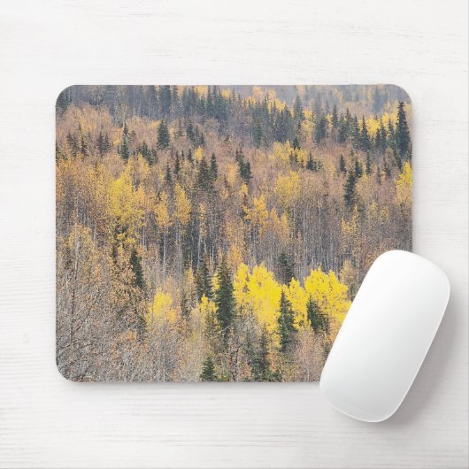 Lebhafte Mousepad im Herbstwald (Mit Mouse)