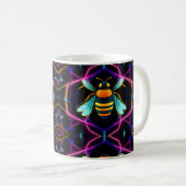 Lebhafte Neon Honeybee mit Abstraktem Hexagonal Kaffeetasse (VorderseiteRechts)