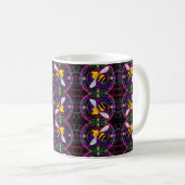 Lebhafte Neon Honeybee mit Abstraktem Muster Kaffeetasse (VorderseiteRechts)