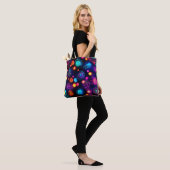 Lebhafte Neon Spiral und Dot Art Tasche (Am Model)