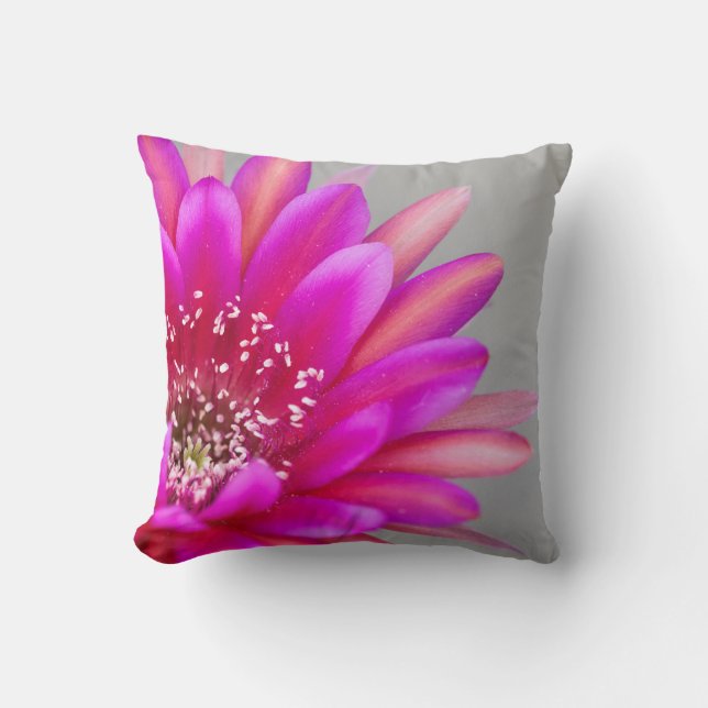 Lebhafte Pink Cactus Blume Petals Kissen (Vorderseite)