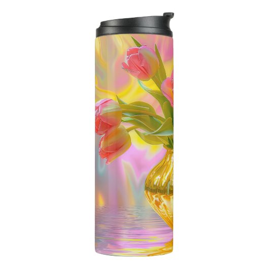 Lebhafte rosa Tulips in der goldenen Vase Thermosbecher (Nach links gedreht)