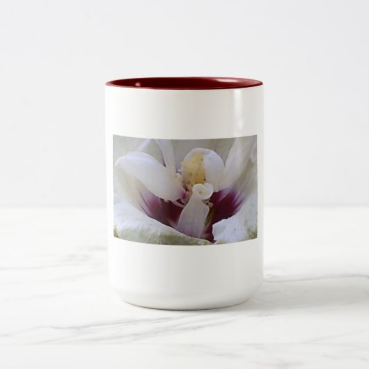 Lebhafte Rose im Blut Zweifarbige Tasse (Mittel)