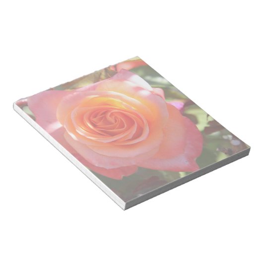 Lebhafte Rose Notizblock (angewinkelt)