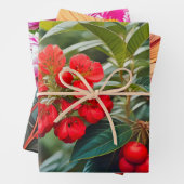 Lebhafte rote Blüten und Beerenhaufen Geschenkpapier Set (Beispiel)