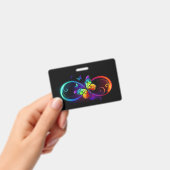 Lebhafte Unendlichkeit mit Regenbogenschmetterling Ausweis (Handheld)