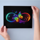 Lebhafte Unendlichkeit mit Regenbogenschmetterling Flyer (Hand)