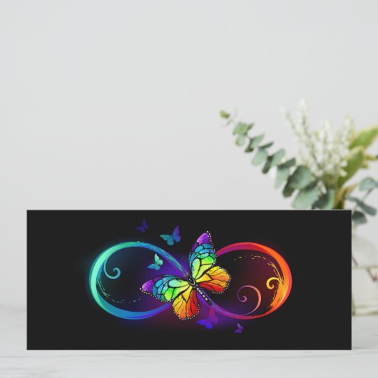 Lebhafte Unendlichkeit mit Regenbogenschmetterling Save The Date (Stehend Vorderseite)