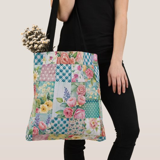 Lebhafte Watercolor Spring Floral Patchwork Samles Tasche (Von Nahem)
