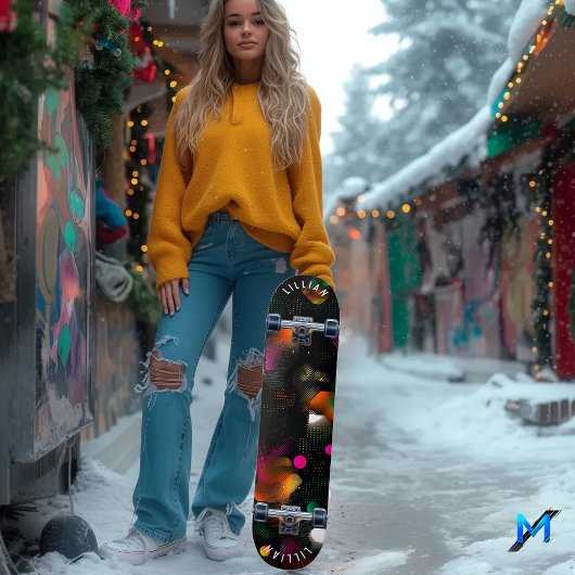 Lebhafter Abstrakter Skate Deck mit Neon und Halft Skateboard