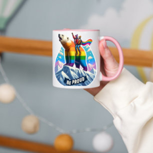 Lebhafter Eisbär Auf dem Berg mit Mädchen Tasse