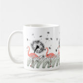 Lebhafter Flamingo mit Kronleuchter und Rasen Kaffeetasse (Links)