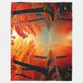 Lebhafter Fluss im Herbst Gold Design Fleecedecke (Vorderseite)