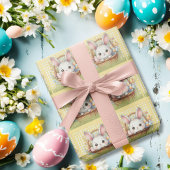 Lebhafter glücklicher Ostern im gelben Hintergrund Geschenkpapier