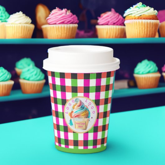 Lebhafter Karierter Cupcake | Firmenlogo Pappbecher