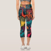 Lebhafter psychedelischer Swirl Capri Leggings (Rückseite)