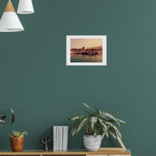 Lebhafter Retro-Korallenuntergang Bodrum Hafen Küs Poster (Wohnzimmer 1)