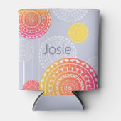 Lebhafter rosa gelber Random Mandala auf blauer Be Dosenkühler (Vorderseite)