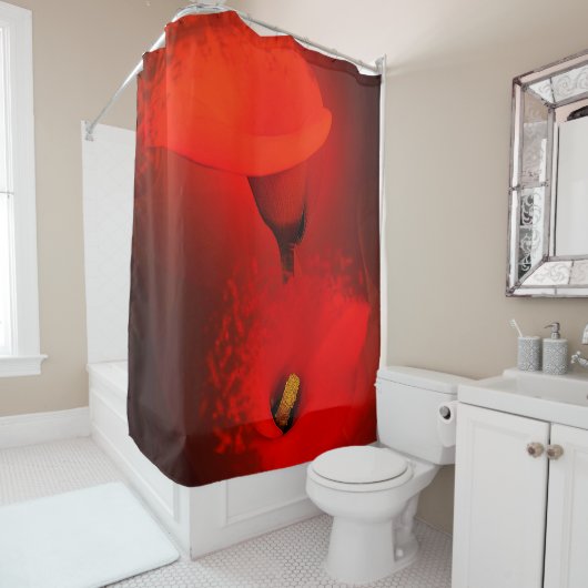 Lebhafter Roter Scatter-Effekt der Calla Lily Duschvorhang (Beispiel)