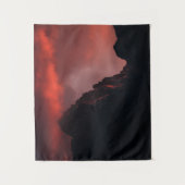 Lebhafter Sonnenuntergang in den Bergen Wandteppich (Vorderseite)