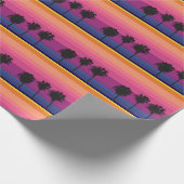 Lebhafter Sonnenuntergang und Palmen Geschenkpapier (Ecke)