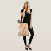 Lebhaftes Abstraktes Muster Tasche (Am Model)