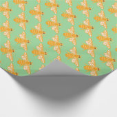 Lebhaftes Bienenmuster auf grünem Hintergrund Geschenkpapier (Ecke)