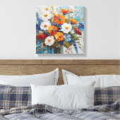Lebhaftes BlumenBouquet in farbenfroher Vase Leinwanddruck (Insitu (Schlafzimmer))