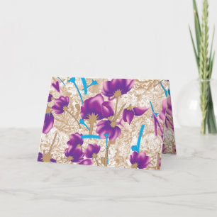 Lebhaftes Blumenmuster mit lila und blauem f