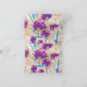 Lebhaftes Blumenmuster mit lila und blauem f (Innenseite)