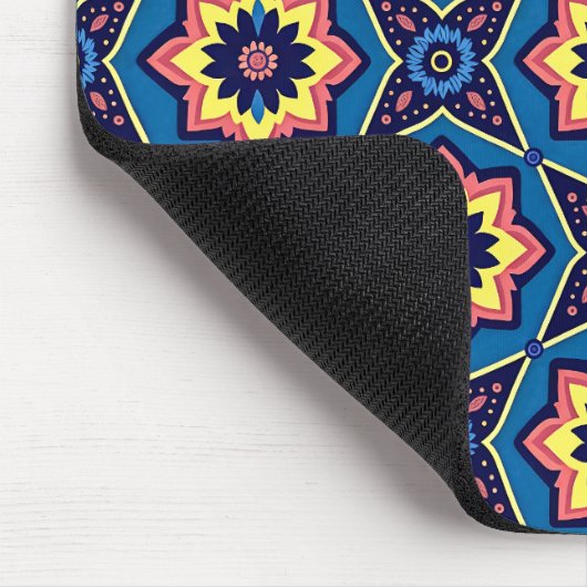 Lebhaftes Boho geometrisches Muster Mousepad (Ecke)