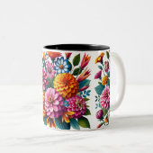 Lebhaftes Garden Blooms Blumendesign Zweifarbige Tasse (VorderseiteRechts)
