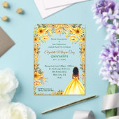 Lebhaftes Gelbes Kleid und Afro Hair Quinceñera Acryleinladungen (In Situ (Hochzeit))