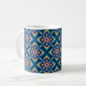 Lebhaftes geometrisches Boho-Muster Kaffeetasse (Vorderseite Links)