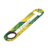 Lebhaftes Green & Yellow Banana Leaf Muster Speed Flaschenöffner (Vorderseite Schrägansicht)