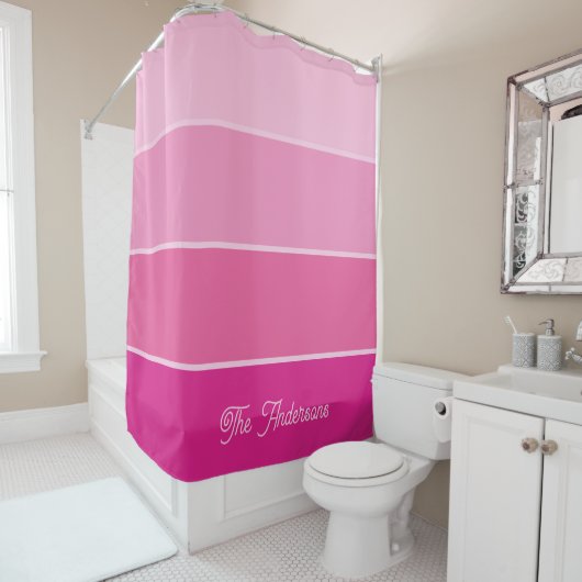 Lebhaftes Hot Pink | Ombre Stripes with Script Duschvorhang (Beispiel)