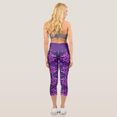 Lebhaftes Hypnotic Lila Blume Fraktal Capri Leggings (Rückseite)