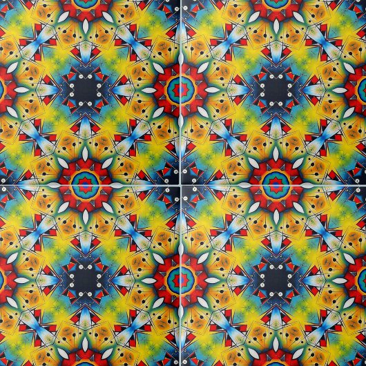 Lebhaftes, kompliziertes geometrisches Muster des  Fliese