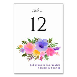 Lebhaftes Lässiges Magenta Violet Gelb Tischnummer