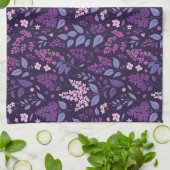 Lebhaftes Lilac Floral Muster Geschirrtuch (Gefaltet)