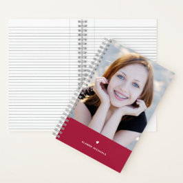 Lebhaftes Magenta Herz und Foto mit Namen Notizblock