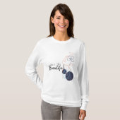 Lebhaftes Minimalistisches Mädchen mit bunten Farb T-Shirt (Vorne ganz)