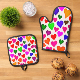 Lebhaftes Multicolor Herzmuster Ofenhandschuh & Topflappen-Set