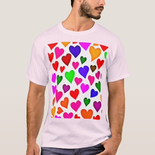 Lebhaftes Multicolor Herzmuster T-Shirt (Vorderseite)