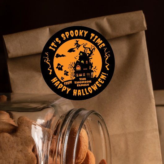 Lebhaftes Orange Black Spuk House Halloween Runder Aufkleber