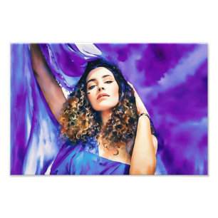 Lebhaftes Portrait einer Frau mit Curly Hair Fotodruck